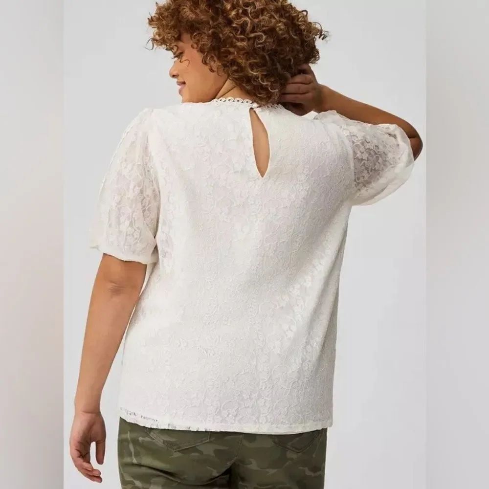 Torrid Lace Puff Short Sleeve Blouse Cloud Dancer Size 4/4X 26 - Picture 3 of 15